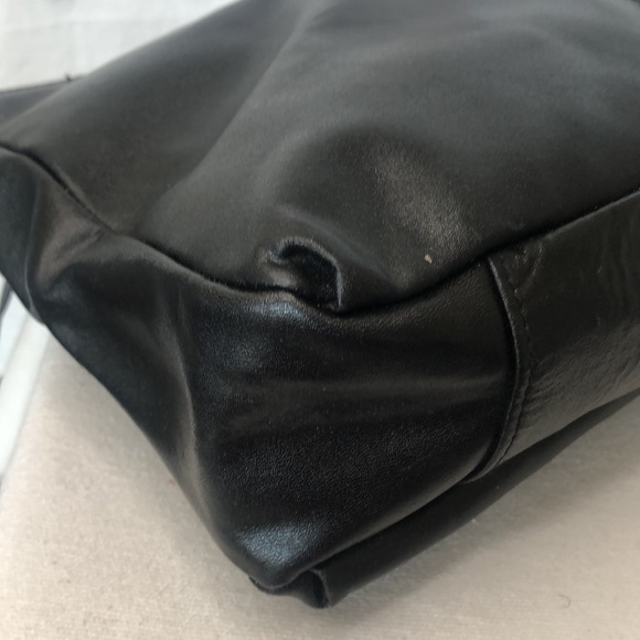 CONTESSA black soft leather handbag. Gold hardware. - Picture 10 of 12